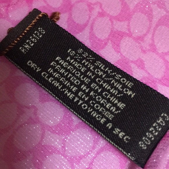 Nwt Coach pink sparkling scarf 22x22 - Picture 3 of 3